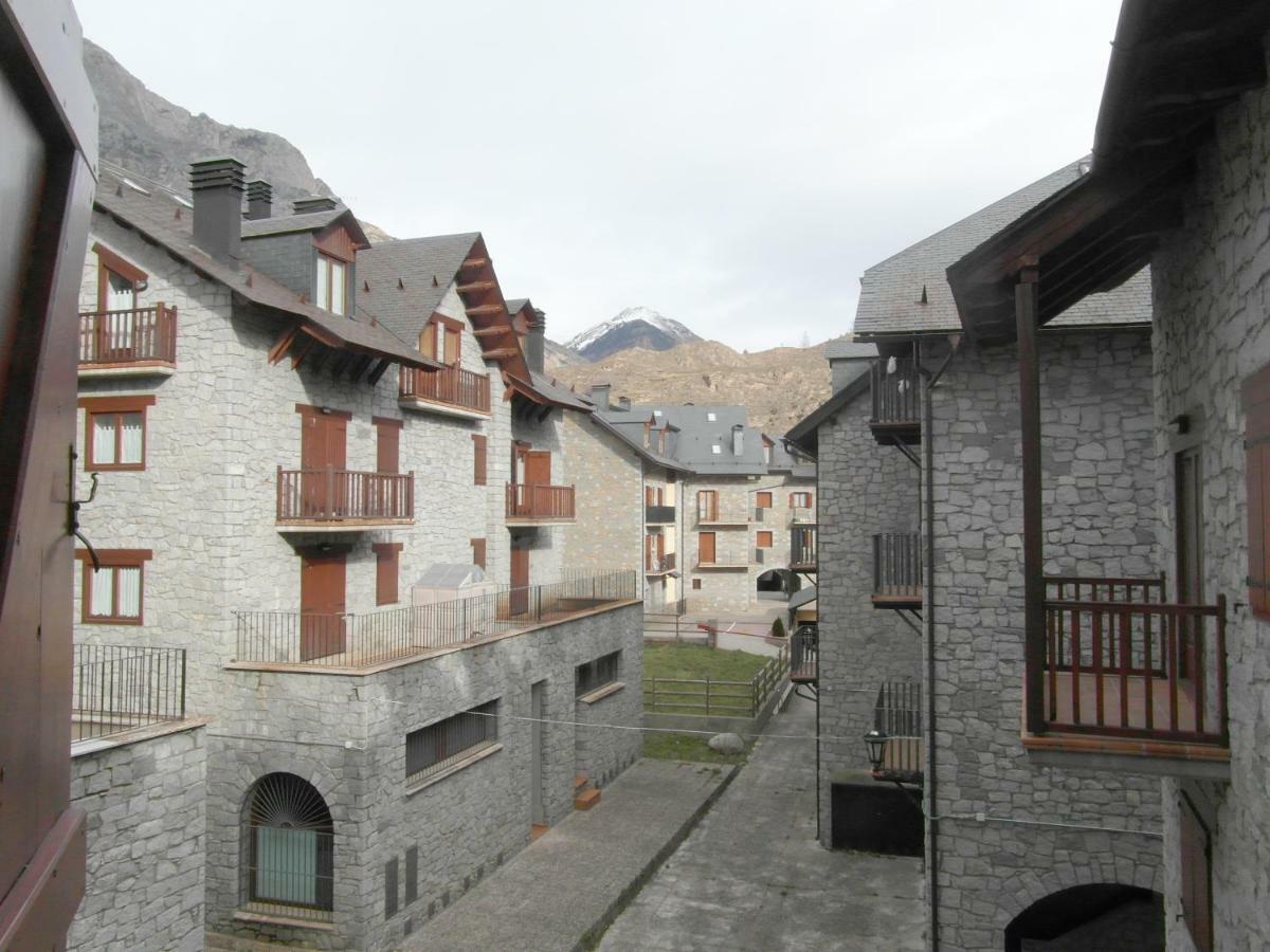 B18 - Edif Perramo - Villmor Apartment Benasque Exterior photo